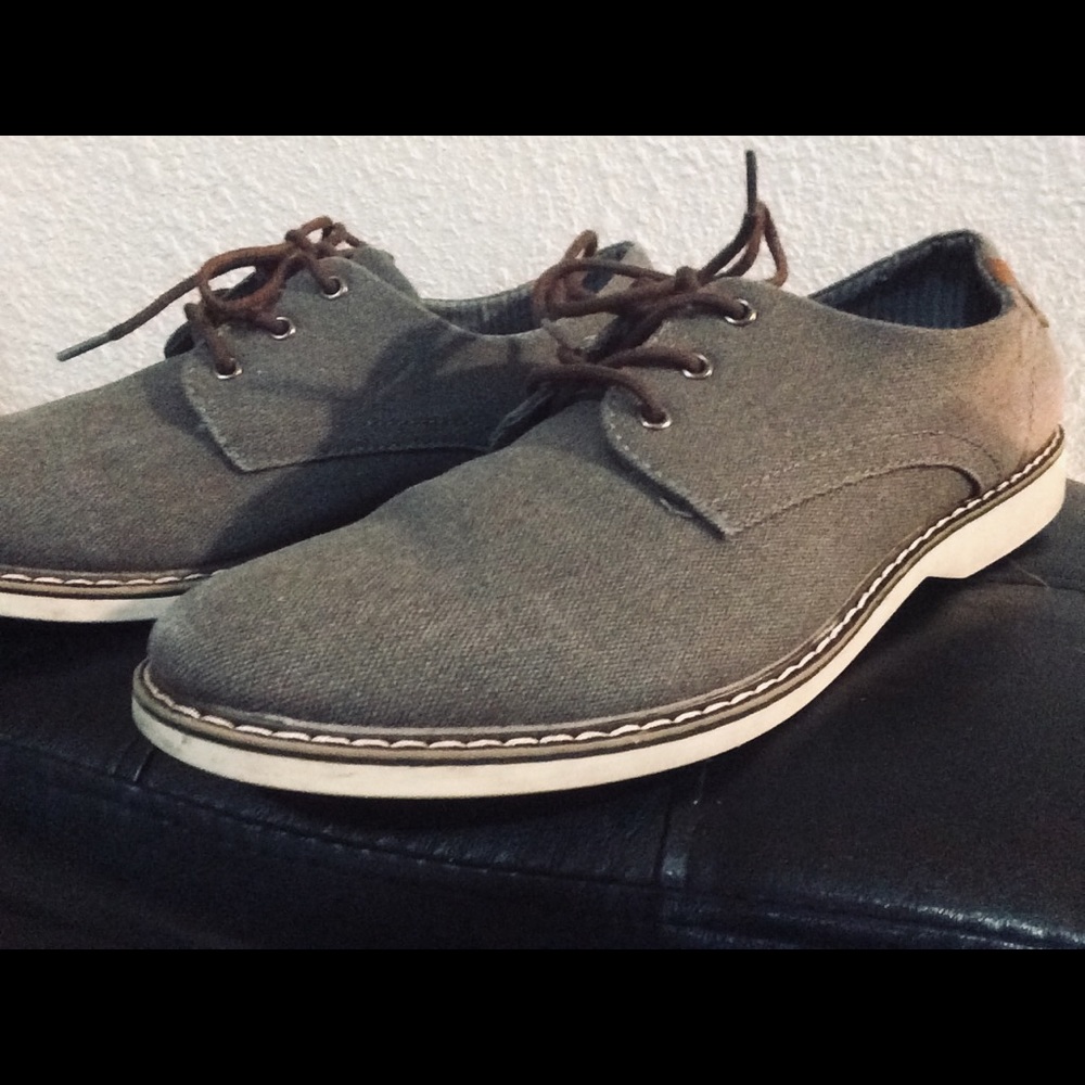 George’s formal grey dress shoes